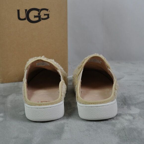 UGG LUCI Slip-On  - Picture 6 of 8